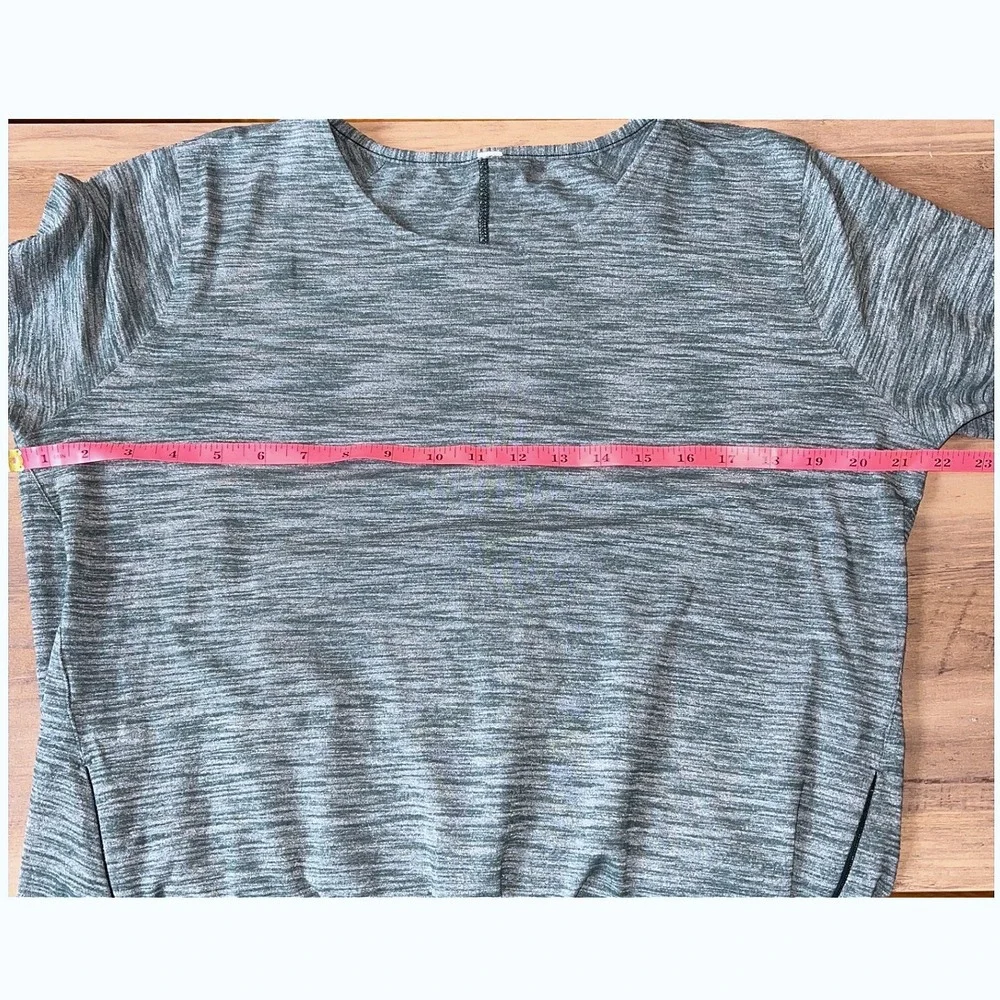 lululemon athletica size 10